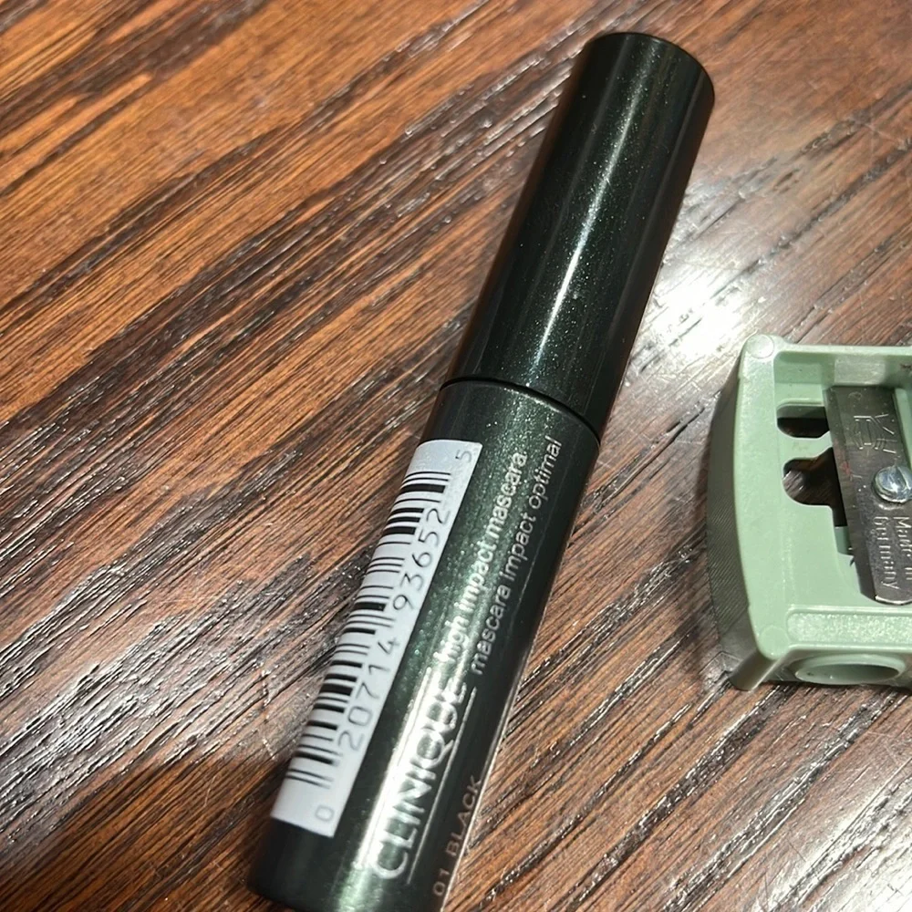 Clinique travel size mascara and sharpener